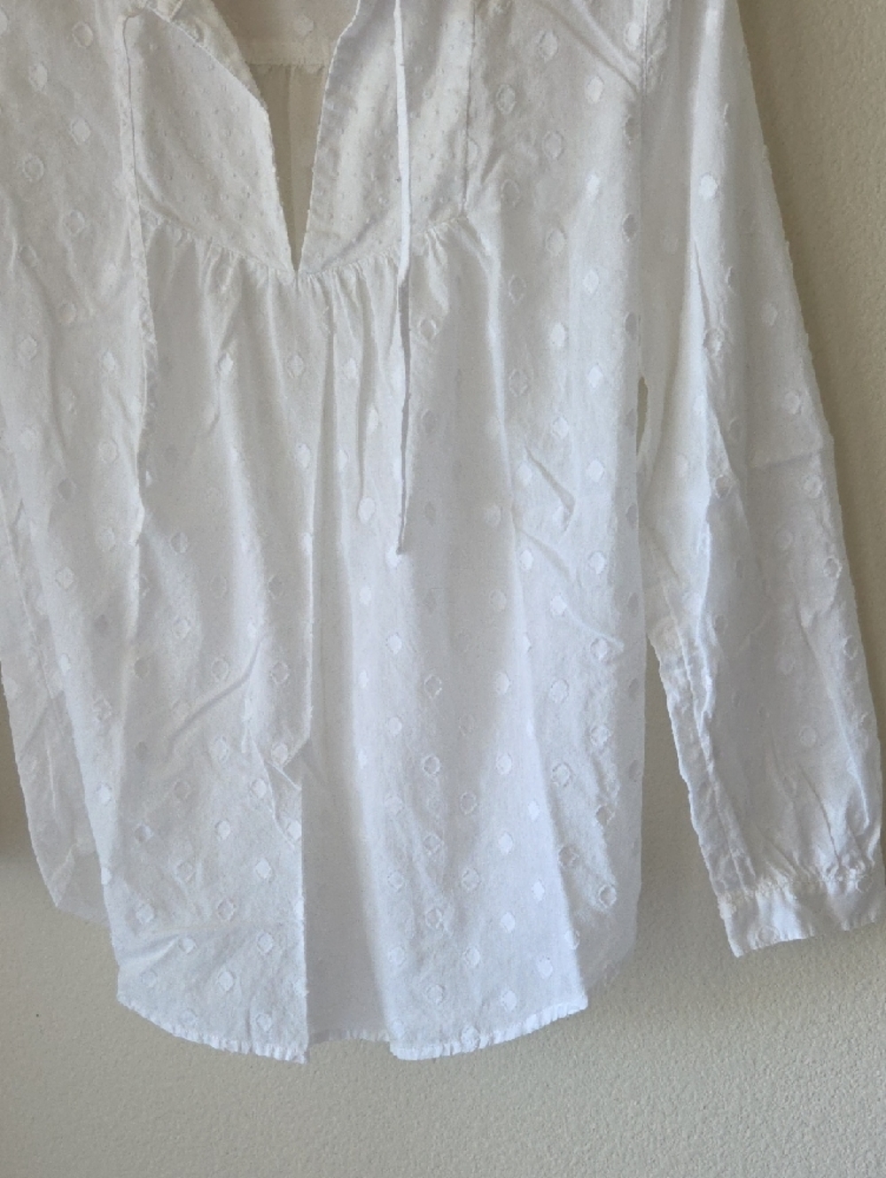 J. Crew White Peasant Blouse 100% Cotton Polka Dot Texture Pattern Sz 8 Flowy - Picture 5 of 13